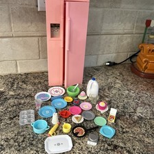 VTG 90s Barbie Kitchen LOT Fun Fixin FOOD Dishes Arco Pink Refrigerator Fridge