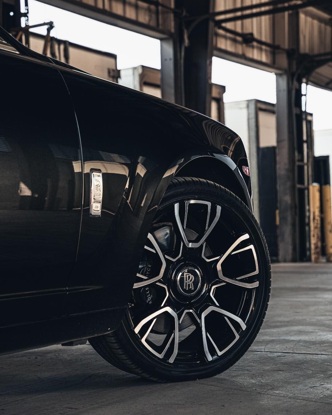 22 NEW Wheels and continental tires ! Rolls-Royce Dawn Wraith Ghost 4 New 20"