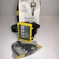 NOS STANLEY Light 150 Watt Halogen Portable Clamp Light W/Box