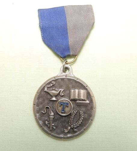 Vintage Fraternal Rubicon Masonic Society Medal Badge TRMS Jostens Freemasons - Picture 1 of 2