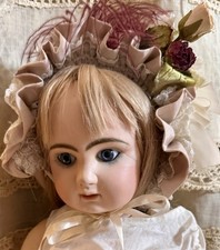 25” Antique Tete Jumeau W/Closed Mouth Bebe With Big Blue Paperweight Eyes