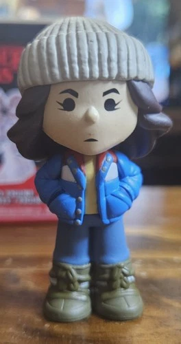 Funko Pop! Mystery Minis Stranger Things Season Joyce Byers Russia 1/36 vaulted