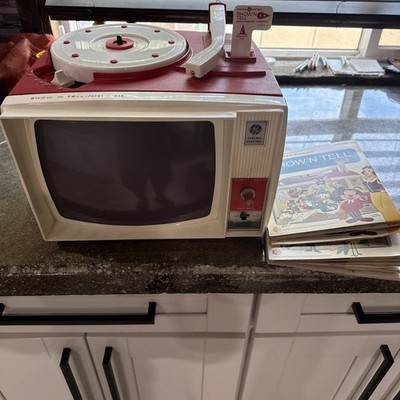 GENERAL ELECTRIC SHOW 'N TELL VIEWER With 11 DISC Model A660B see description