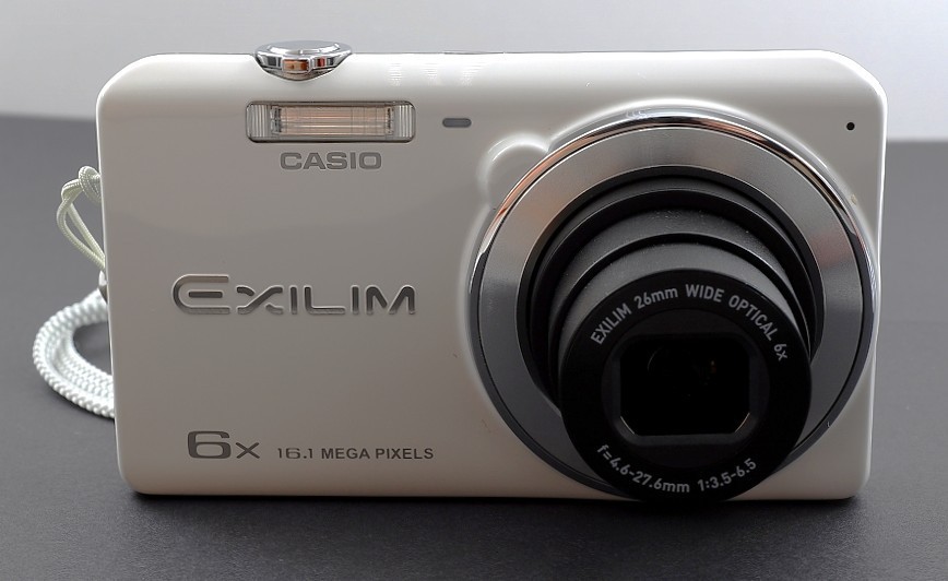 CASIO EXILIM EX-Z770 (良品） Near Mint] CASIO EXILIM EX-Z770 16.1MP Compact Digital