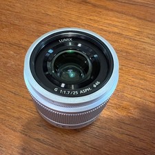Panasonic LUMIX G 25mm f/1.7 ASPH. Lens Black H-H025-S Micro Four Thirds MFT