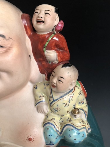 Vintage Chinese Famille Rose Porcelain Laughing Buddha With Children Statue - Picture 8 of 12