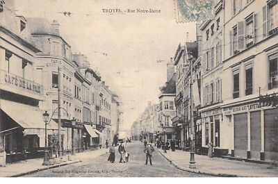 10 .Nr. 106888 . troyes .cafe de la peace .rue notre dame .