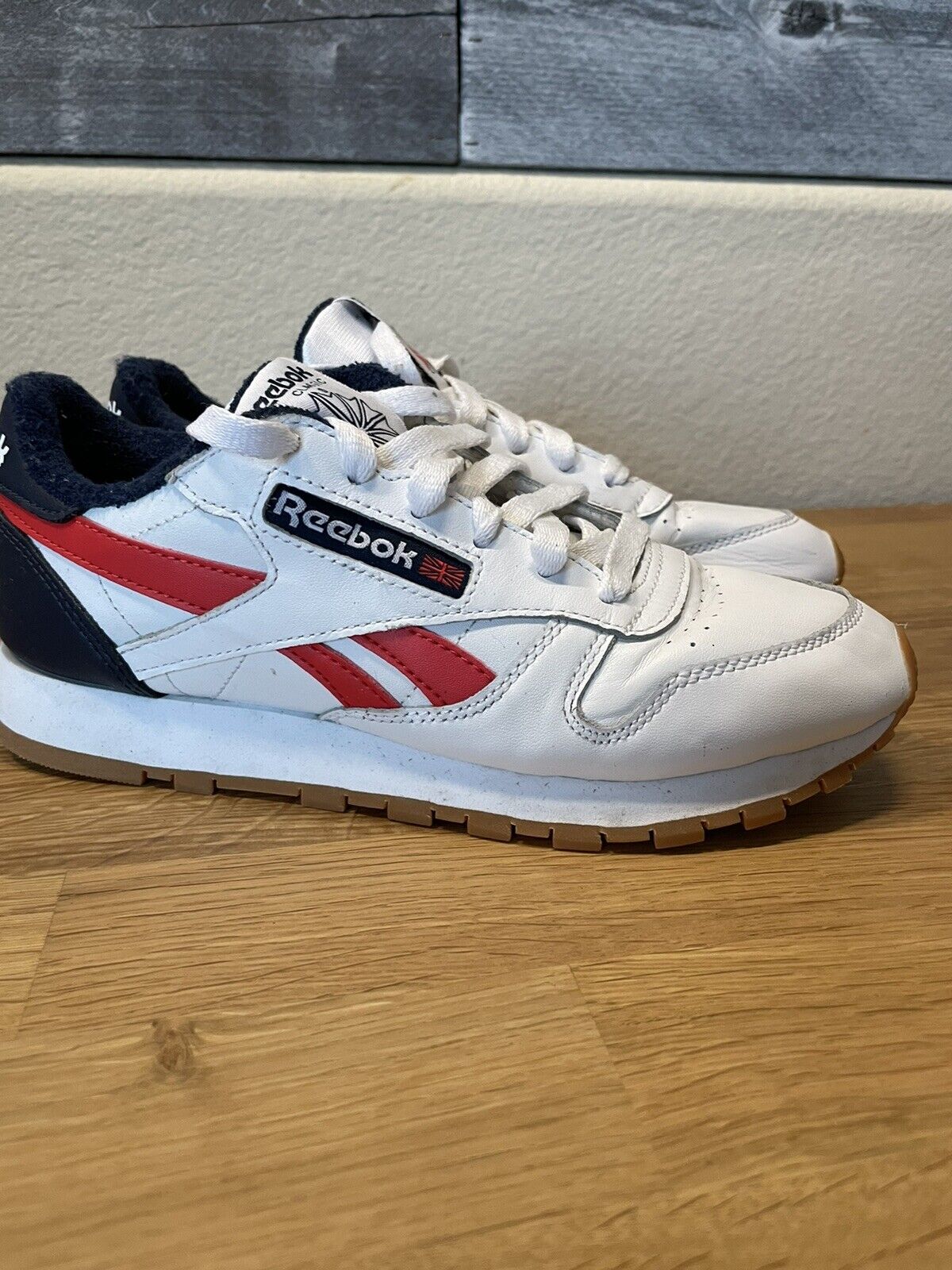 Mechanically visual In Reebok Classic Leather Men's Athletic Shoes Size 5 White,Red and blue 059503 | eBay Mechanically visual In Reebok Classic Leather Men's Athletic Shoes Size 5 White,Red and blue 059503 | eBay