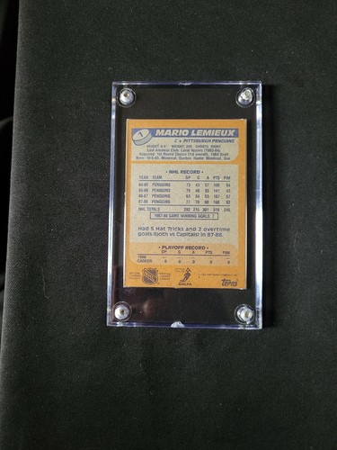 1988 Topps Mario Lemieux card EXCELLENT CONDITION!"Super Mario ". - Picture 2 of 2