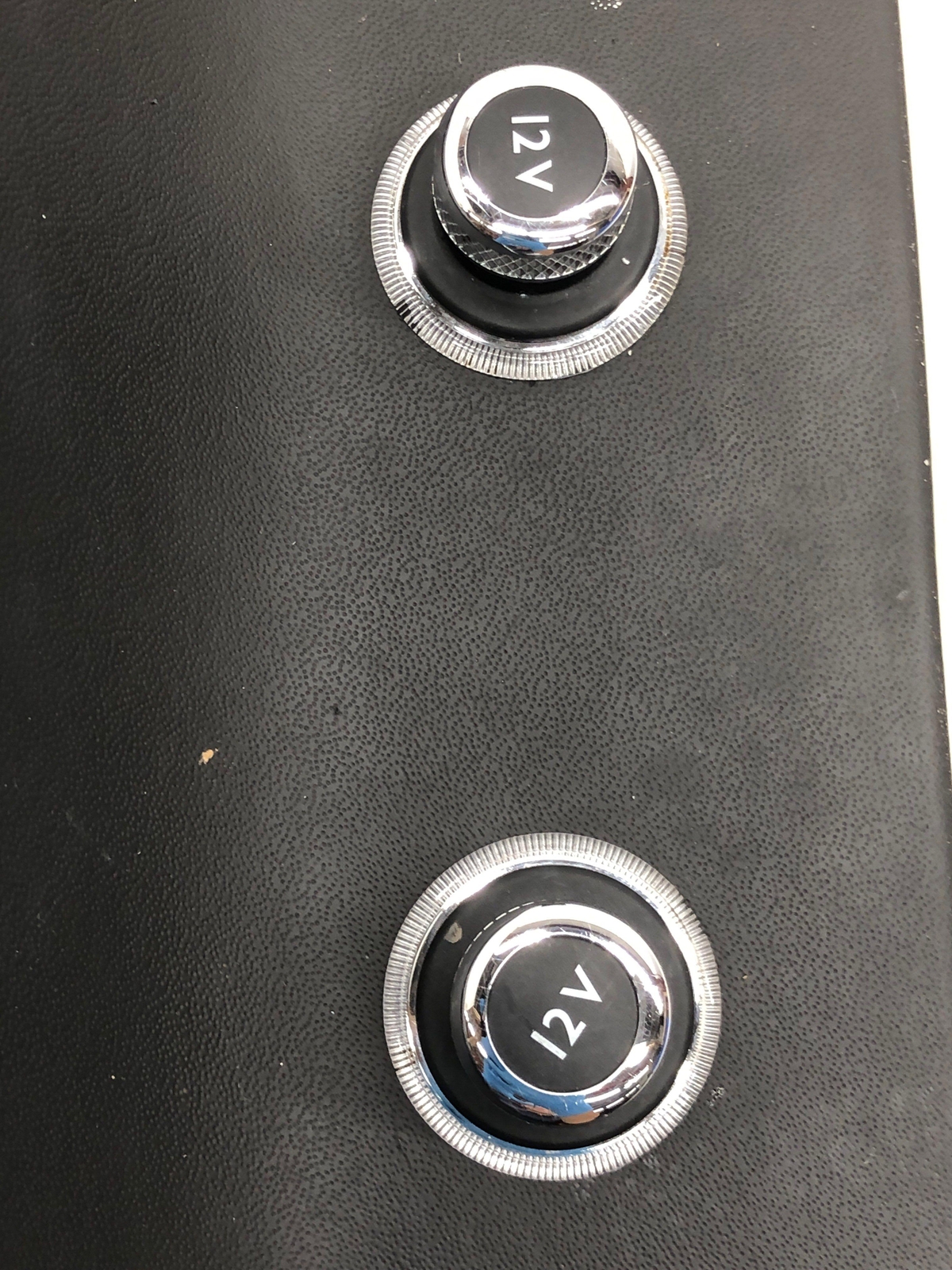2016-2020 BENTLEY BENTAYGA REAR CONSOLE END CAP DUAL 12V CIGARETTE POWER OUTLET