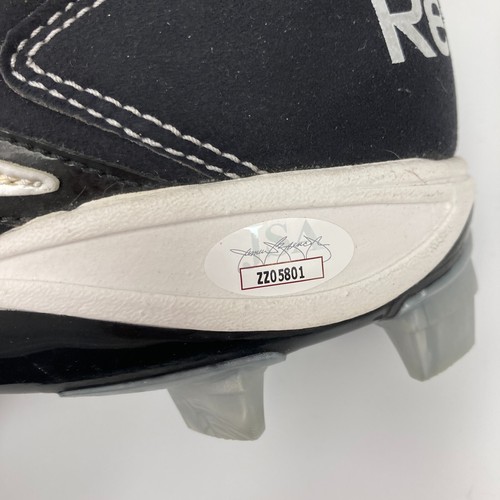 David Ortiz Signed Game Issued Reebok Cleats Both Signed With JSA COA - 第 12/13 張圖片
