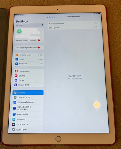 Apple iPad Pro 12.9" 1st Gen 32GB White ML0G2LL/A Wi-Fi - Picture 7 of 10