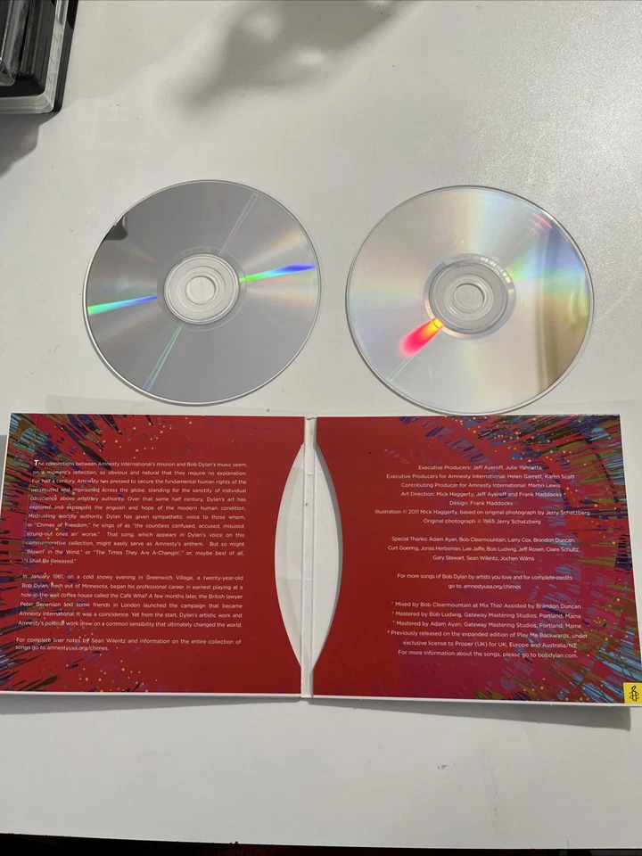 Chimes Of Freedom : The Songs Of Bob Dylan [2 CD set] GC - Image 2 of 3