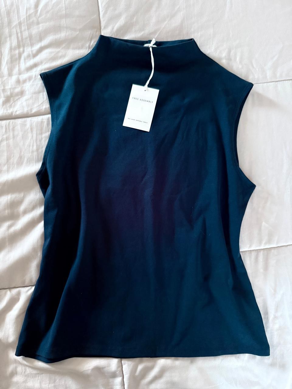 Free Assembly Women's Solid Navy Mock Neck Sleeveless Knit Top Size L