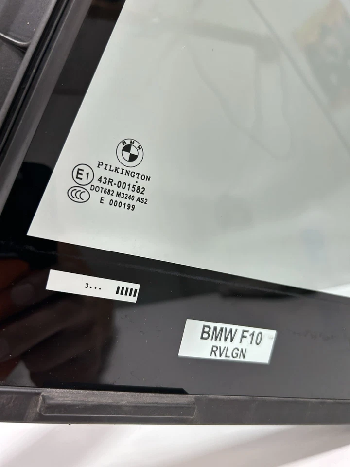 10-16 BMW 528i 535i M5 F10 Rear Left Quarter Vent Side Door Window Glass OEM - Image 3 of 4
