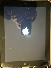 Apple iPad 3rd Generation 9.7" Screen Model A1416 Bundle w/Case