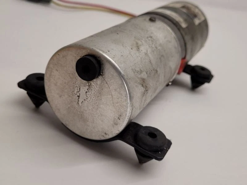 1999-2004 FORD MUSTANG CONVERTIBLE ROOF MOTOR PUMP XR3Z76533A00AA - Image 4 of 4