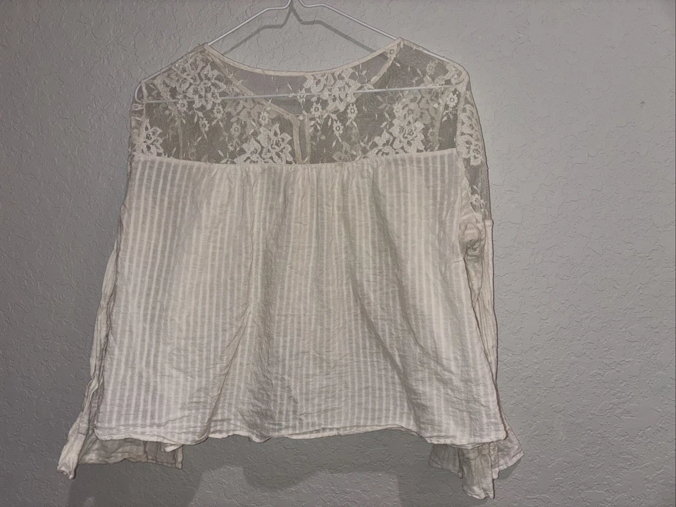 free people laced neckline shoulder cropped button front blouse top M Cotton - Image 4 of 4