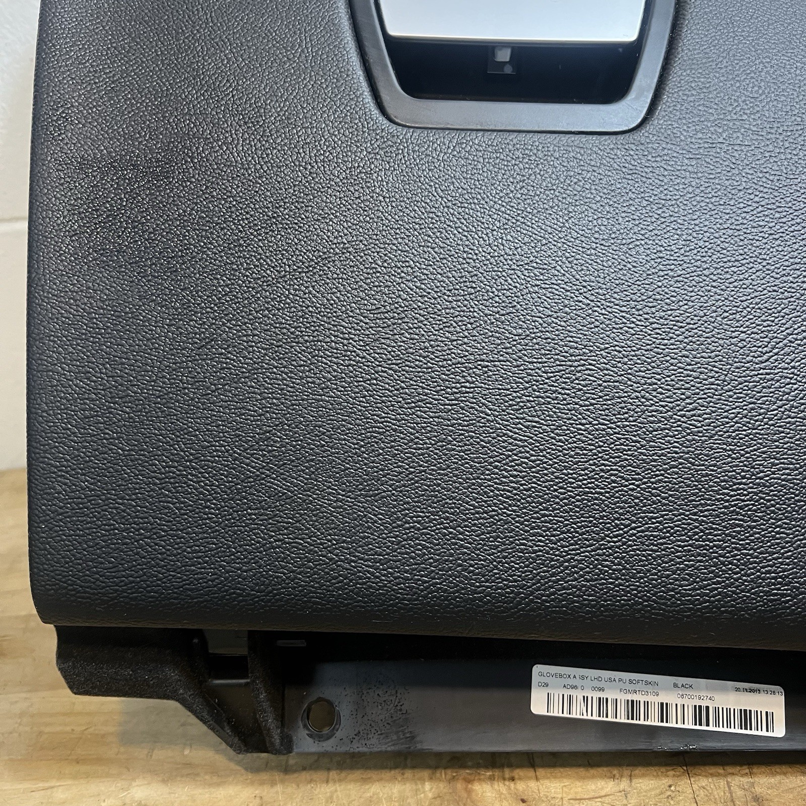 2014-2017 Maserati Ghibli Glove Box Storage Compartment Bin Black OEM