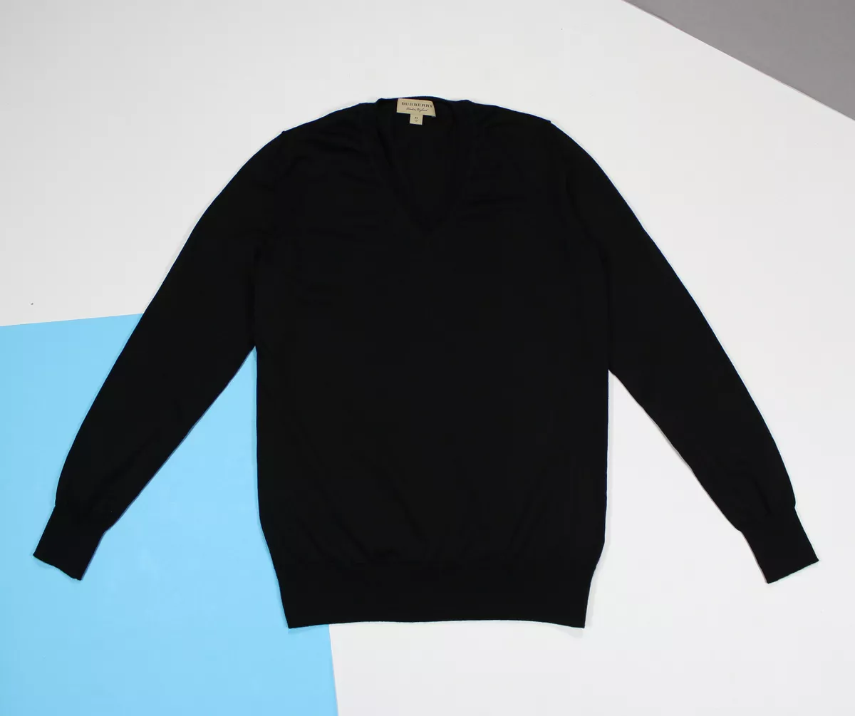 Burberry black v clearance neck