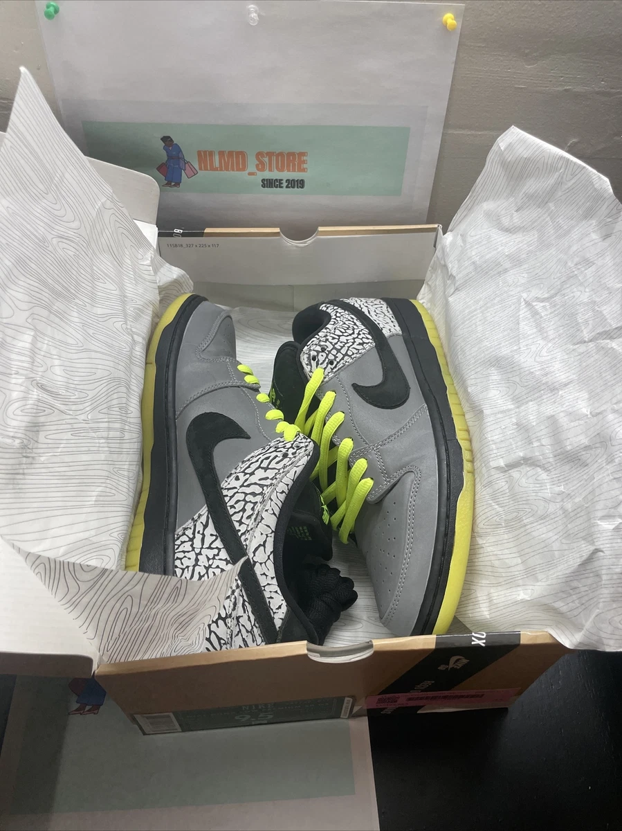 Nike dunk low hotsell sb dj clark kent