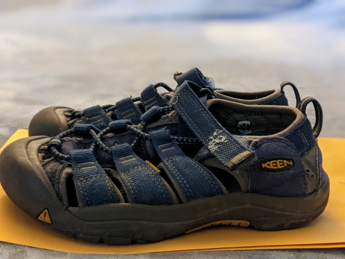 Keen Newport H2 Dark Blue/yellow Boy Sandal. US size 1. Good  display picture 2