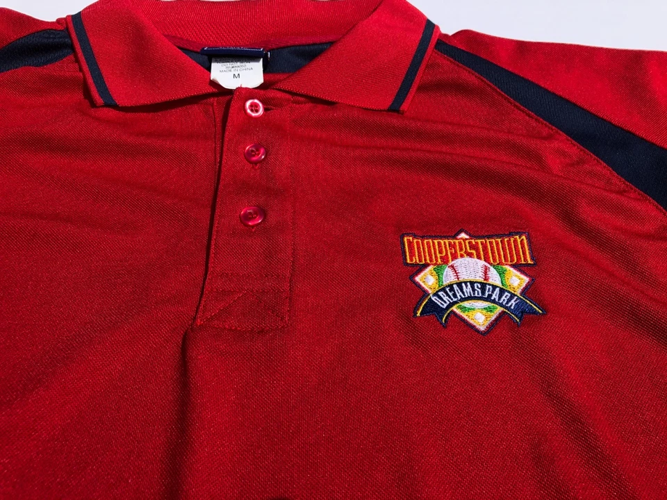 Polo Cooperstown Dreams Park para hombre rojo mediano I4 Foto 2 de 4