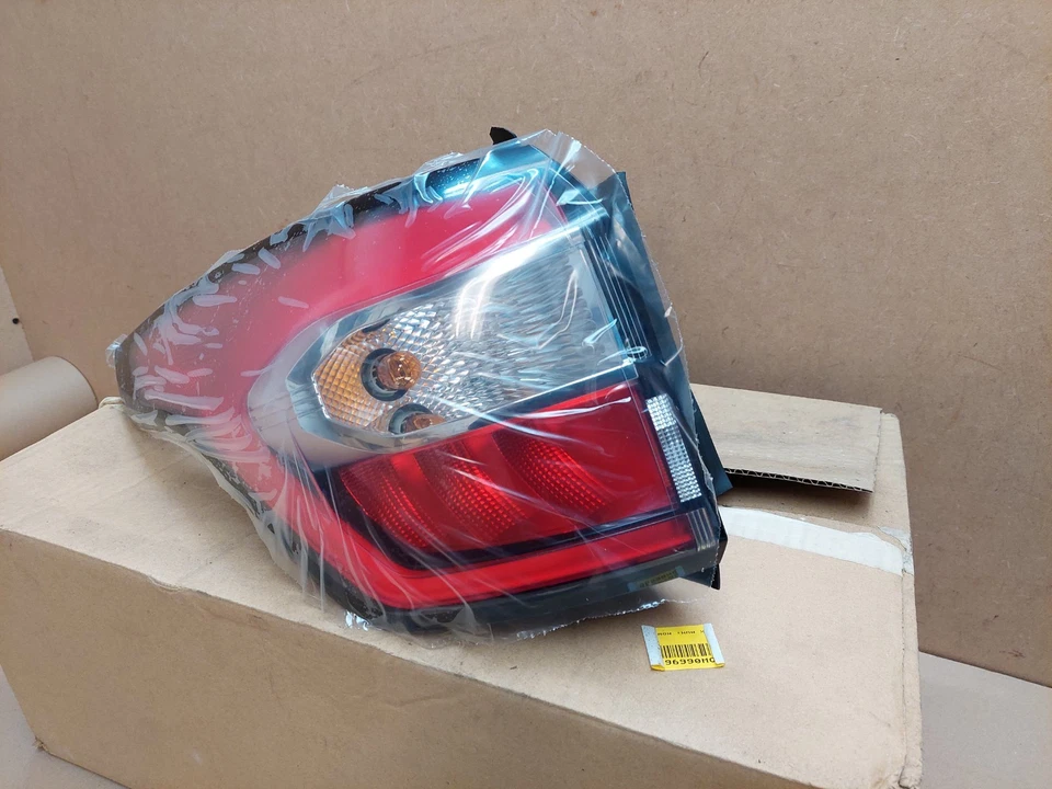 Ford Kuga Mk2 Rear LED Light N/S Passenger Side Outer 2016-2020 2318149 Genuine - Image 4 of 4