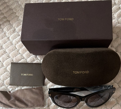 Tom Ford Men's Black Round Sunglasses Made in Italy Gray Tinted Lenses with Case