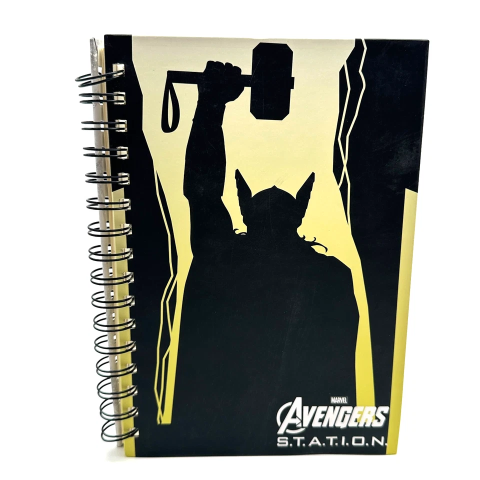 Marvel Avengers S.T.A.T.I.O.N. Diario cuaderno espiral Thor sin usar con correa Foto 3 de 4