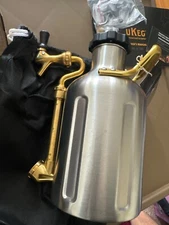 Growler Werks UKEG Pressurized Growler 64 oz Stainless New In Box