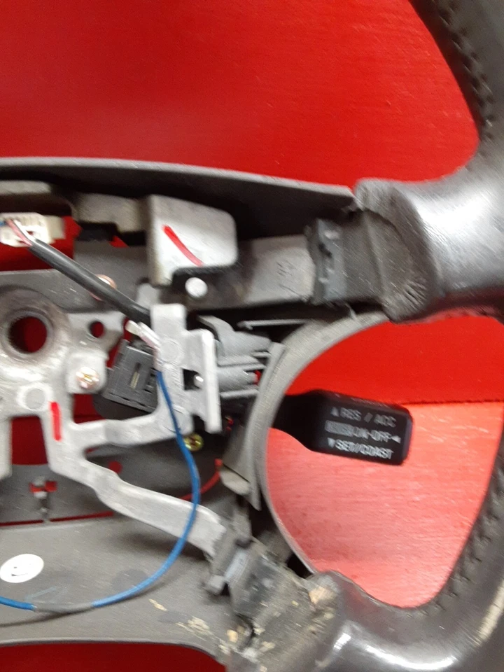 Volante Toyota Highlander 2001-2003 con control de crucero 45100-48520-B0 Foto 4 de 4