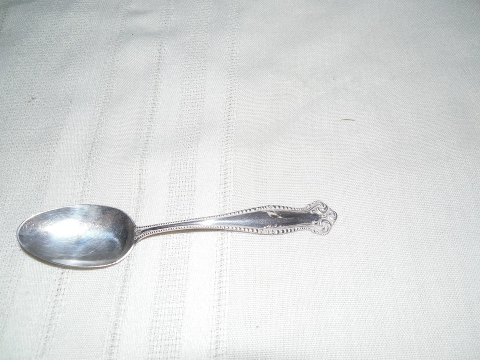 Towle plata esterlina Canterbury 5 en punto cuchara 1893 1 pieza Foto 3 de 4