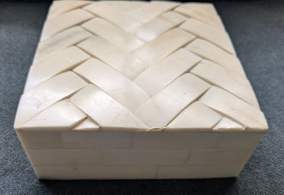 Woven Inlaid Bone Storage Trinket Box 5'' Square