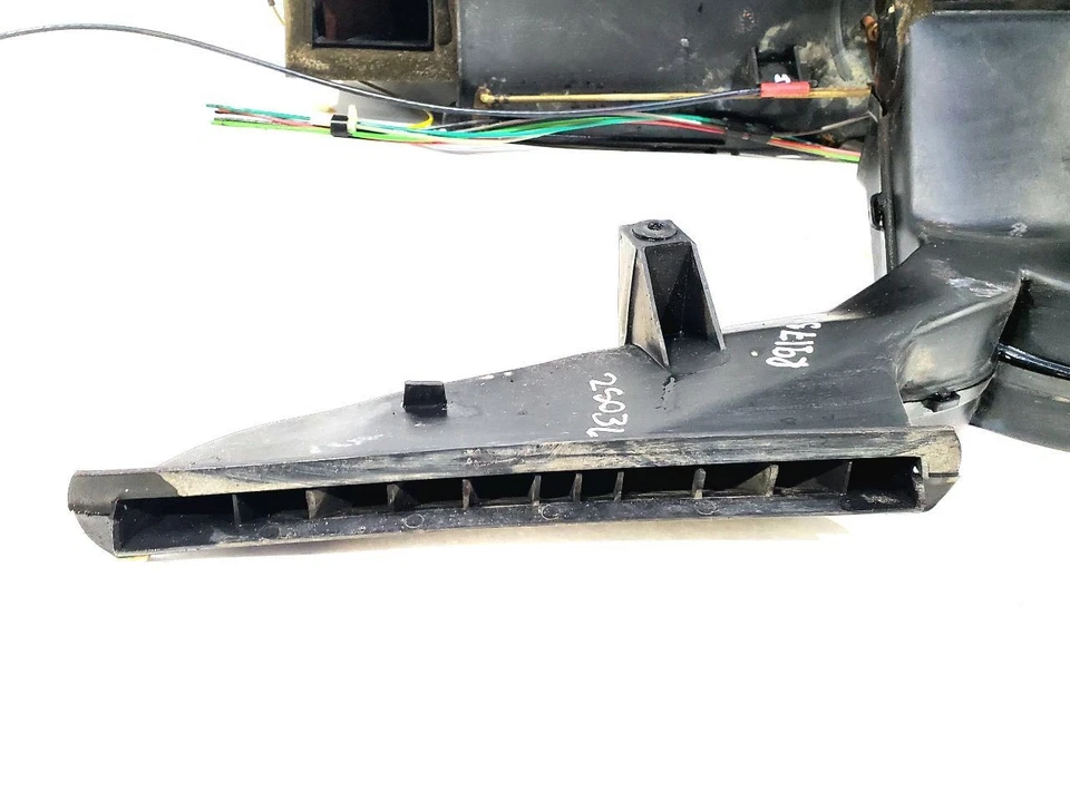 Dodge Ramcharger 1981 1993 OEM evaporador de CA con motor soplador 1 pestaña rota Foto 3 de 4