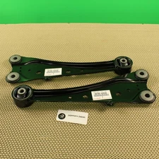 TOYOTA Genuine RAV4 2013-2018 Rear Trailing Arm Assy Right & Left Set OEM New