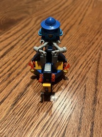 HUGE LEGO Nexo Knights Lot w/ minifigs, mechs, magma temple, see description