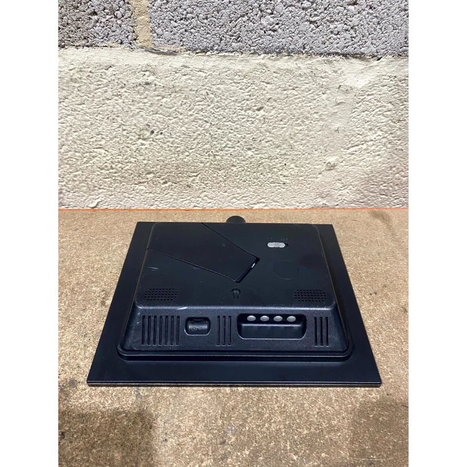 Jessops JESLCDPF82GB/5150166 8" Digital Photo Frame Black Only USB 800 x 600 - Image 4 of 4