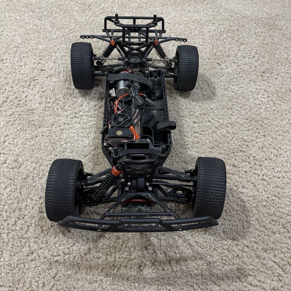 Helion Dominus 10SCT  4WD Brushless RC - Image 2 of 4