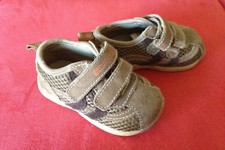 Genuine Kids by Oshkosh B'gosh Toddlers Baby Leather Sneakers Sz 4