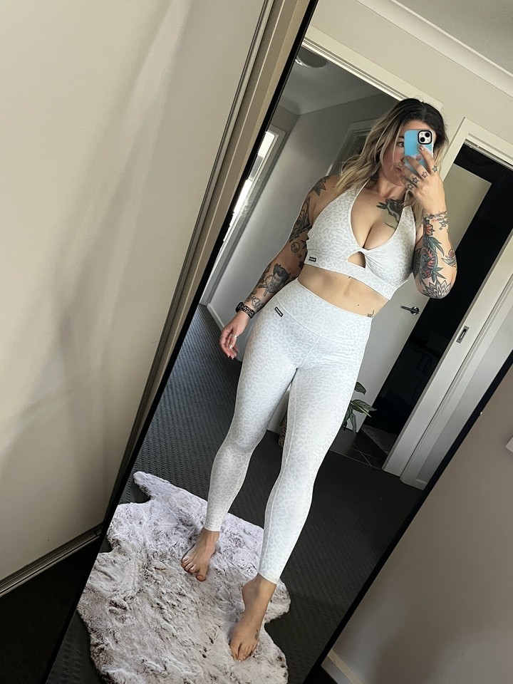 Do You Even Gym Set Leggings Size M Sports Bra Size L