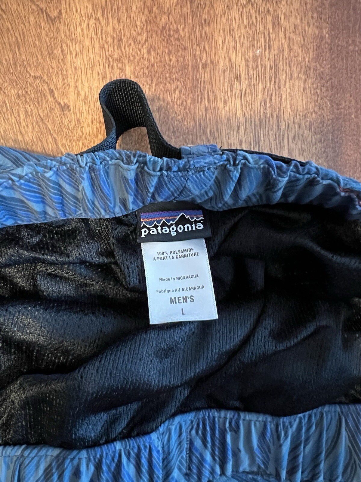 Patagonia 2010 River Shorts Wave Pattern PYB 57090S0 Mens Size Large thumbnail 3