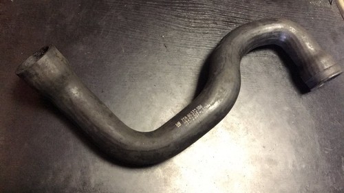 Opel Omega B 2.5TD X25TD Schlauch Ladeluftkühler zu Turbolader 90573307