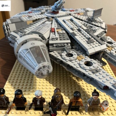 LEGO Star Wars Millennium Falcon 75105 In 2015 Used Retired