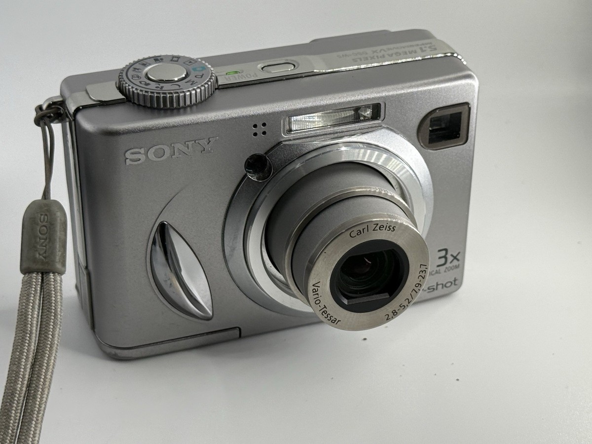 SONY Cyber-Shot DSC-W5 コンデジ 電池式 サイバーショット Sony Cyber-shot DSC-W5 5.1MP Digital Camera - Silver for