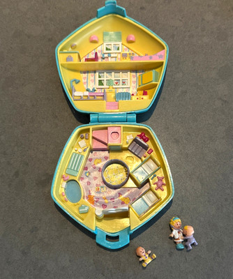 Polly Pocket Dr Polly's Baby Care Centre BLUE Variant Nursery Bluebird 1992 Vtg