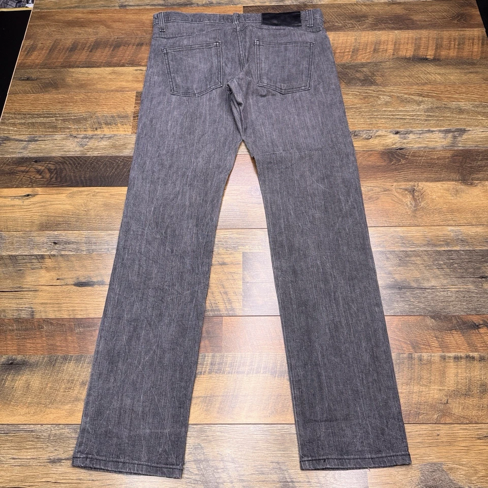Pantalones de mezclilla Almost Famous ajustados para hombre 33 gris tiro medio elásticos Foto 3 de 4