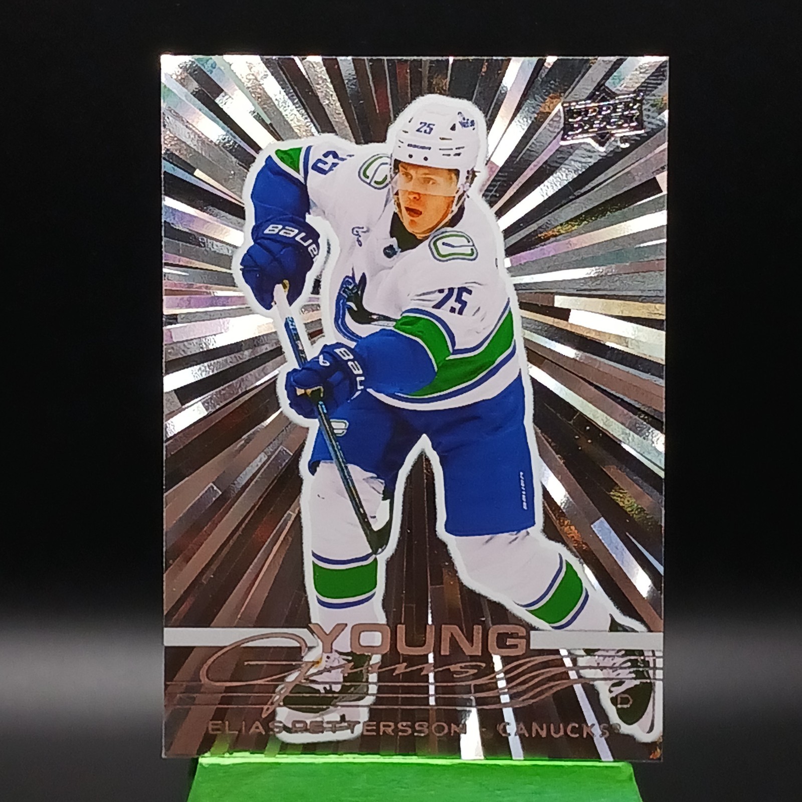 2025-26 Upper Deck Series 1 Elias Pettersson #223 Young Guns Silver Outburst
