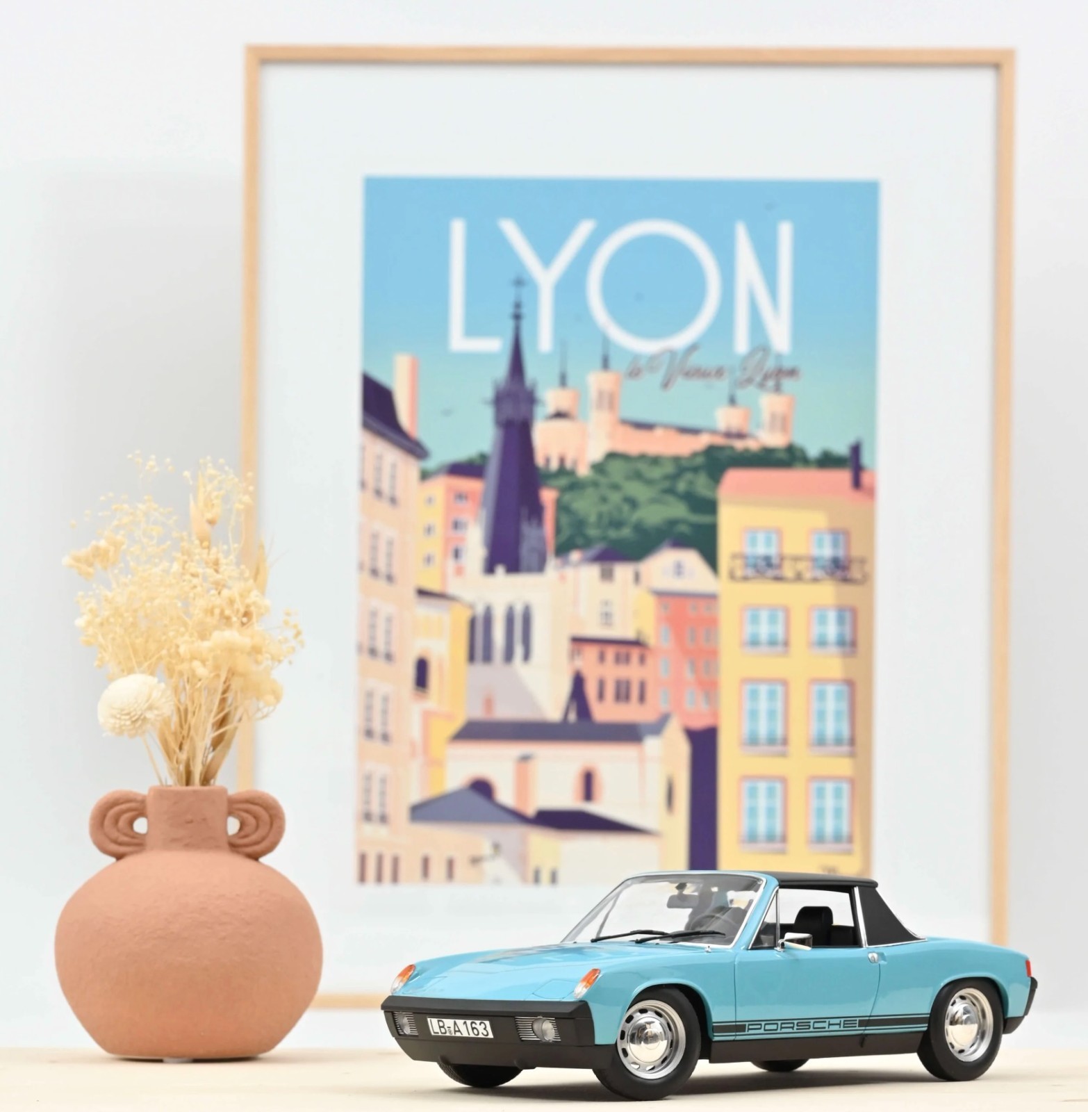 Norev 1/18 Porsche 914 1.7 1973 bleu clair miniature de collection rare
