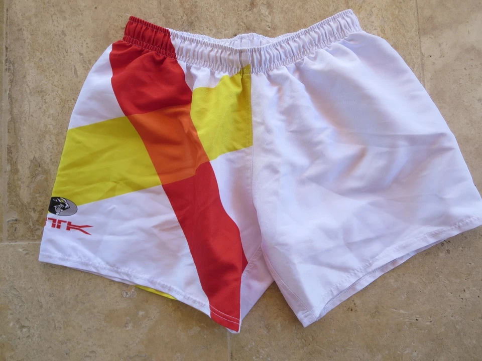 Short rugby NTK EMILE NTAMAK blanc jaune rouge L - Photo 1/4
